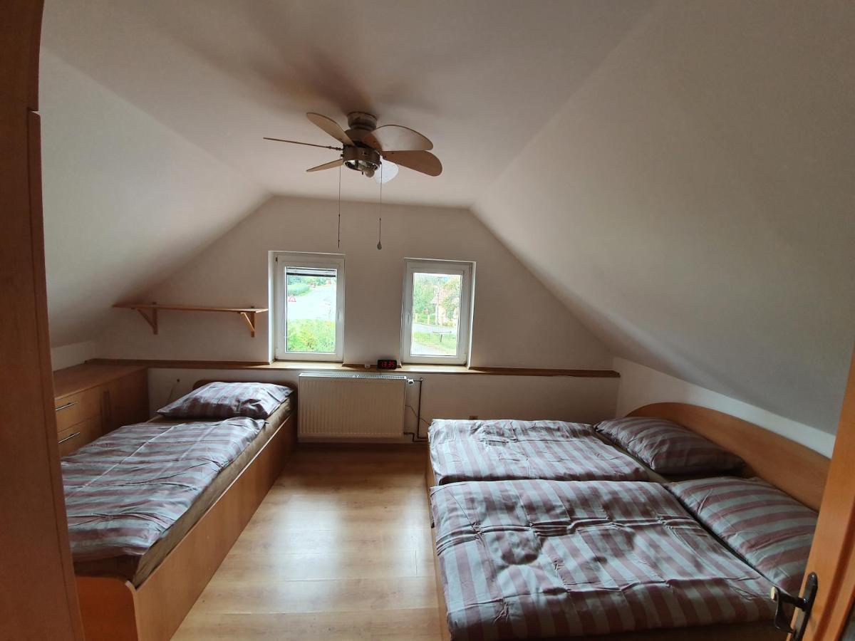 Apartman V Blizkosti Mesta Штети Экстерьер фото